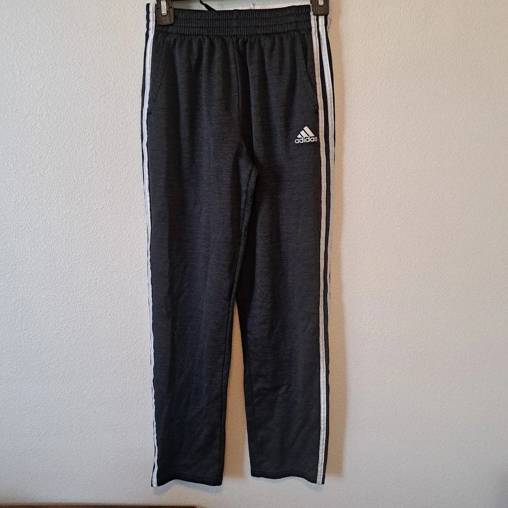 Under Armour activewear bundle